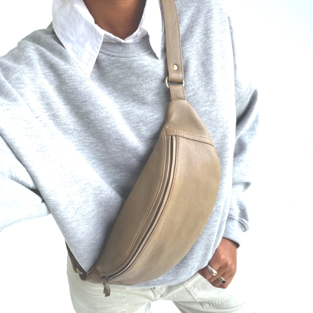 MANDRYN Atlas Classic Leather Fanny Crossbody Bag - Taupe
